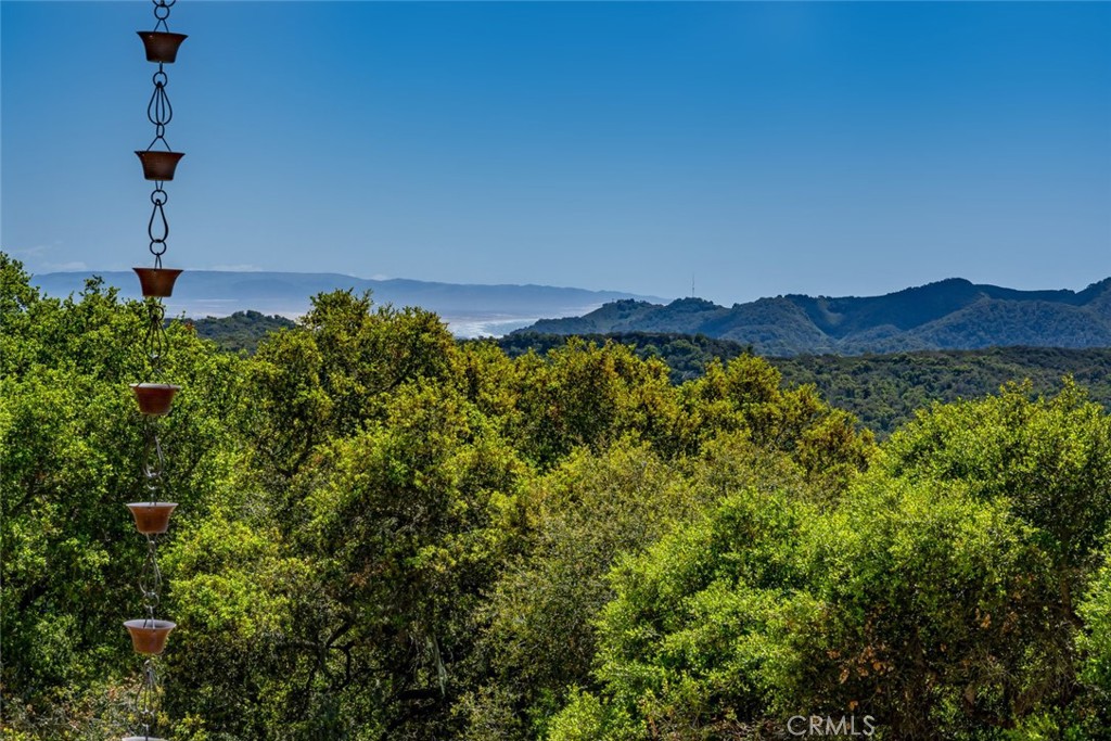 https://media.crmls.org/medias/bc51f15f-8e6d-4241-838a-088f2a2831b9.jpg?preset=X-Large
