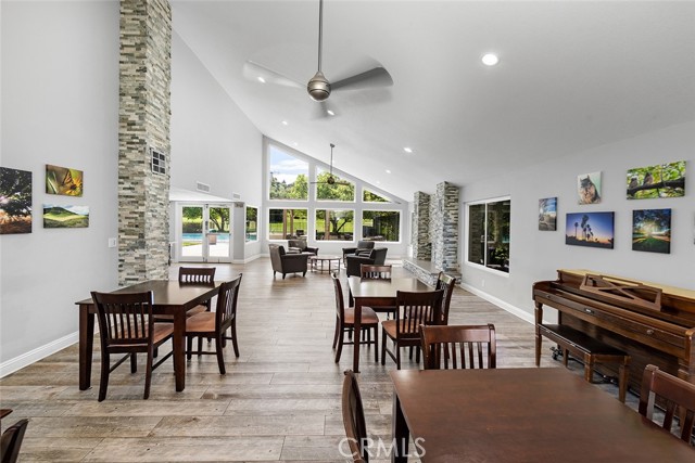 Detail Gallery Image 18 of 18 For 26323 Rainbow Glen, Newhall,  CA 91321 - 2 Beds | 2 Baths