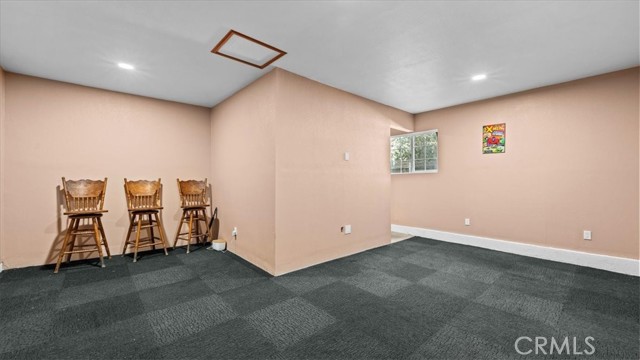 878 E Holly Street, Rialto CA: https://media.crmls.org/medias/bc520d9e-98b6-49d9-a827-88207d26bc6d.jpg