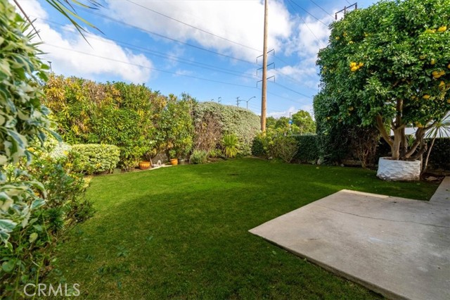 Detail Gallery Image 25 of 30 For 3619 N Poinsettia Ave, Manhattan Beach,  CA 90266 - 3 Beds | 2/1 Baths