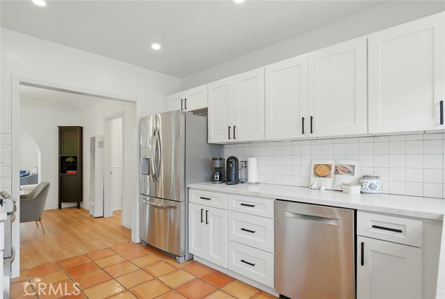 2200 Pine Avenue, Long Beach CA: https://media.crmls.org/medias/bc522d5c-8e39-4ac8-b29c-2a9bf7137dad.jpg