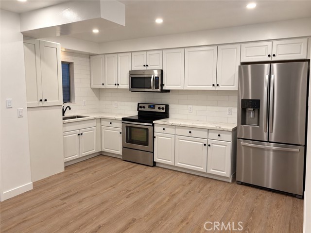 810 Edgewood ST Unit: 202
