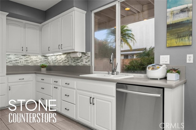 Detail Gallery Image 18 of 75 For 18 Tidewater, Buena Park,  CA 90621 - 5 Beds | 3 Baths