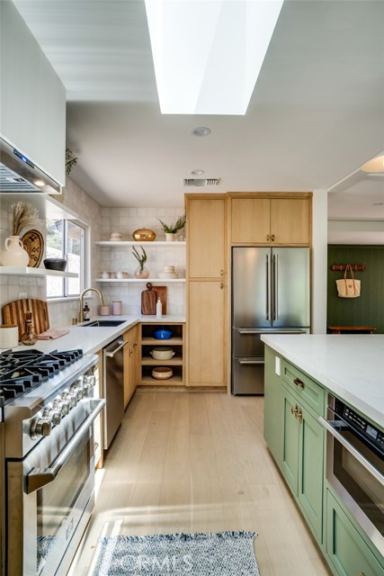 1393 Navarro Avenue, Pasadena CA: https://media.crmls.org/medias/bc53a508-315e-40ff-ac21-32d528a28745.jpg