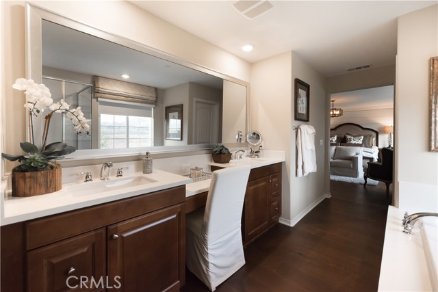 Detail Gallery Image 19 of 48 For 11829 Confluence Dr, Jurupa Valley,  CA 91752 - 5 Beds | 3 Baths