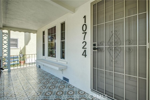 10724 Tabor Street photo 4