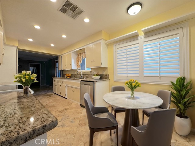 Detail Gallery Image 16 of 27 For 200 Terry Ln, Hemet,  CA 92544 - 3 Beds | 2 Baths