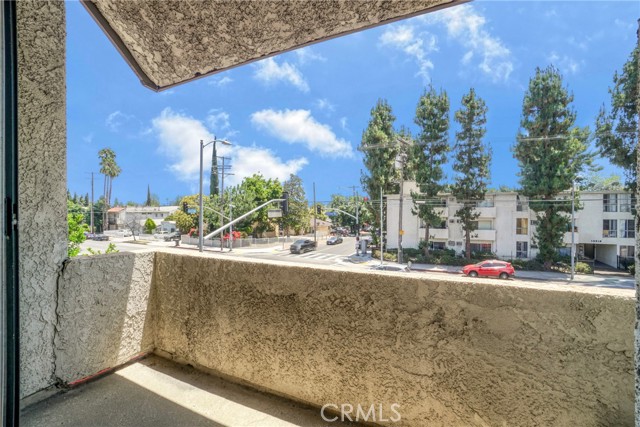 13903 Sherman Way, Van Nuys CA: https://media.crmls.org/medias/bc56a280-bfe1-44f8-b890-8af04d9171c6.jpg