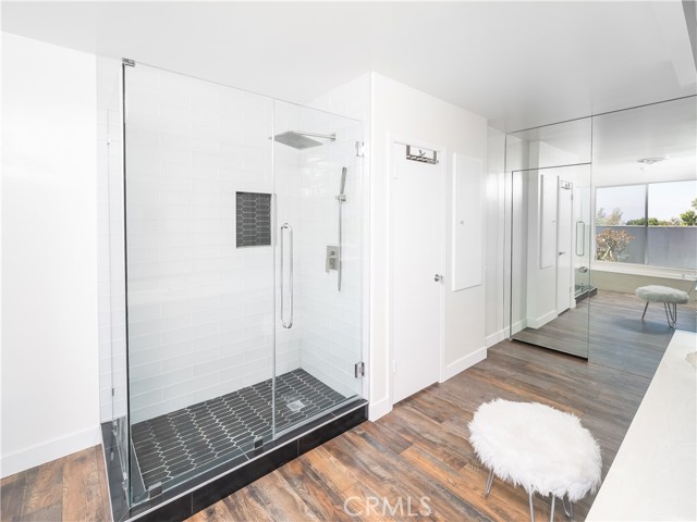 20193 Adele Drive, Woodland Hills CA: https://media.crmls.org/medias/bc56a350-9ad6-456f-9188-d5a8c8c6aa06.jpg