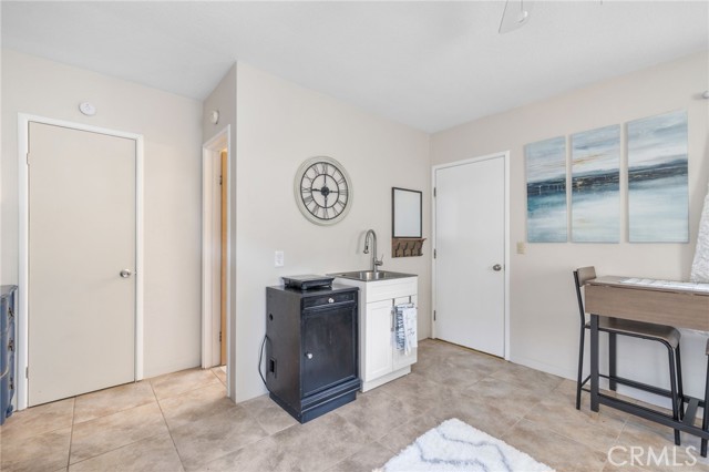 2702 Worthington Avenue, Bakersfield CA: https://media.crmls.org/medias/bc56b688-43c2-45b5-a0a7-8931c4a3a437.jpg