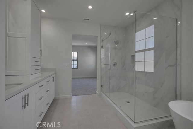 228 Birdseye, Irvine CA: https://media.crmls.org/medias/bc56b7a0-bf3f-4163-b45f-0d27941f05aa.jpg