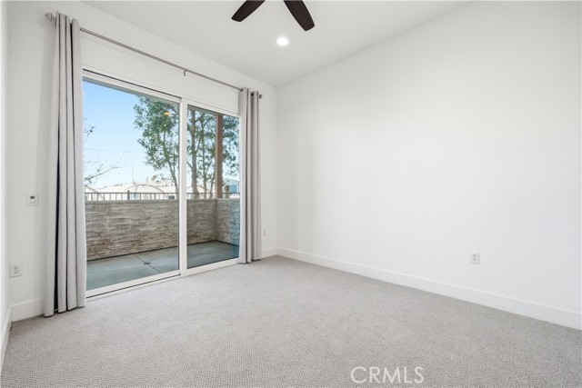 Detail Gallery Image 3 of 22 For 669 W 17th St, Costa Mesa,  CA 92627 - 2 Beds | 3/1 Baths