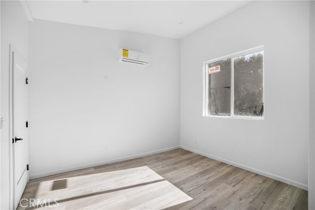 Detail Gallery Image 10 of 11 For 20536 Enadia Way, Winnetka,  CA 91306 - 3 Beds | 2 Baths