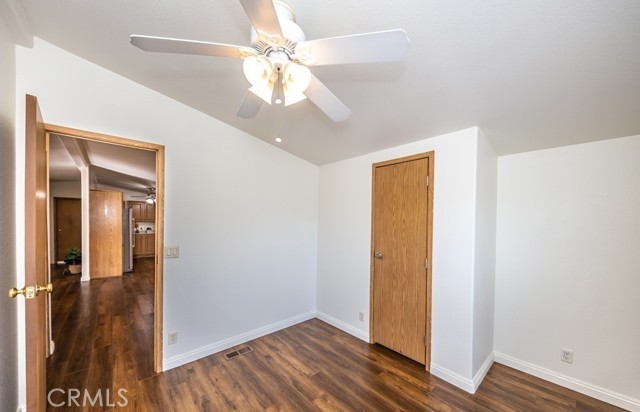 9080 Bloomfield Avenue, Cypress CA: https://media.crmls.org/medias/bc573510-dc2a-4319-9145-69d8207bb549.jpg