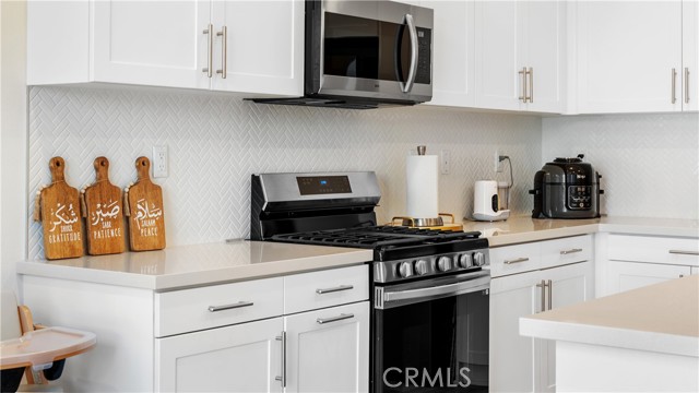 3610 E Pollock Street, Ontario CA: https://media.crmls.org/medias/bc574d3c-4590-40f9-9432-7412e3bb3ec5.jpg