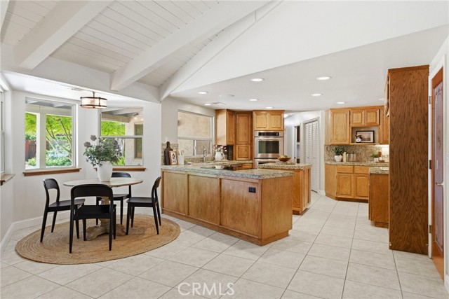 Detail Gallery Image 9 of 43 For 736 Leafcrest Drive, Chico,  CA 95926 - 5 Beds | 3 Baths