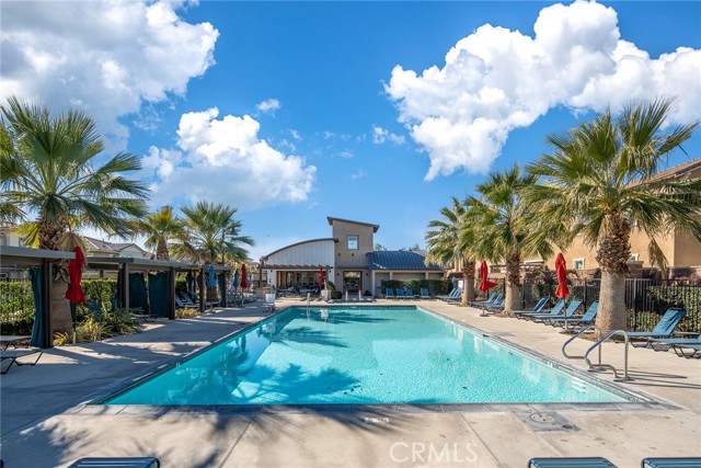 16022 Voyager Avenue, Chino CA: https://media.crmls.org/medias/bc58b00e-5bda-49ac-ad0e-f95b157f342b.jpg