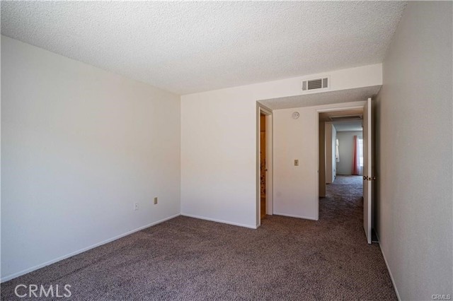 622 S Santa Fe Street, Hemet CA: https://media.crmls.org/medias/bc5908ad-1b81-4d56-8c2d-ad13d1828072.jpg