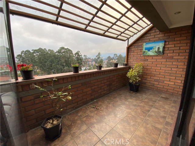 Detail Gallery Image 6 of 23 For 1 P. Gomez D, Cuenca, Ecuador, –,  – 00000 - 2 Beds | 2/1 Baths