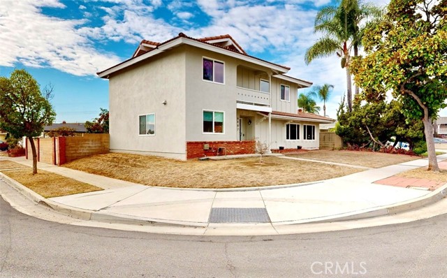 Detail Gallery Image 2 of 28 For 6402 Rosemary Dr, Cypress,  CA 90630 - 5 Beds | 2/1 Baths