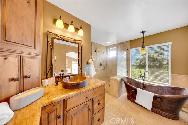 13283 Sunstream Drive, Chino Hills CA: https://media.crmls.org/medias/bc5a9b81-6e3e-492c-9c6e-434a718b53bf.jpg