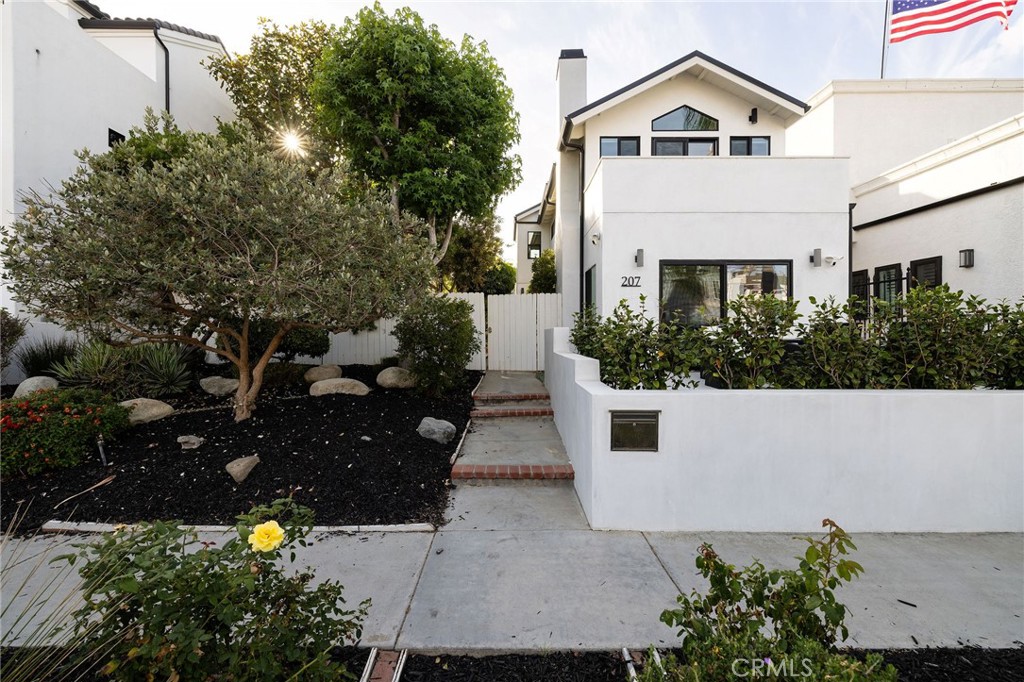 MLS #OC26141758 image #1