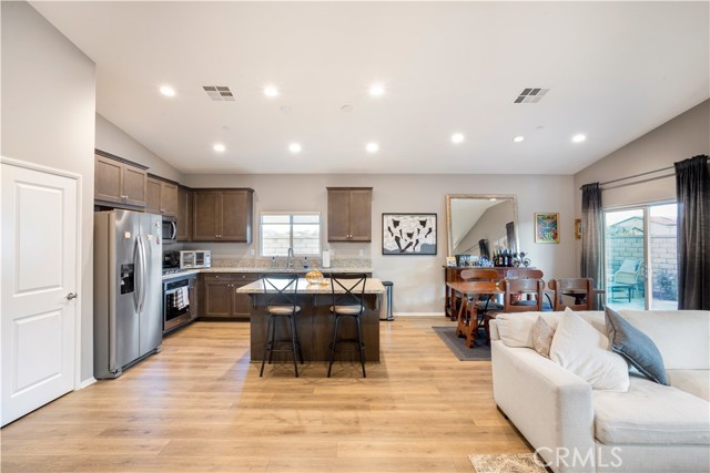 Detail Gallery Image 9 of 28 For 29723 Western Front, Menifee,  CA 92584 - 3 Beds | 3 Baths