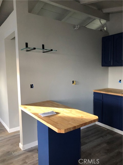 2630 Lakeshore Boulevard, Upper Lake CA: https://media.crmls.org/medias/bc5bf4aa-ce0f-447d-af65-184aeb2a953f.jpg