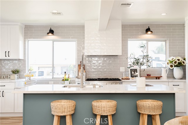 1101 High Lane, Redondo Beach, California 90278, 3 Bedrooms Bedrooms, ,2 BathroomsBathrooms,Residential,Sold,High,SB22142455