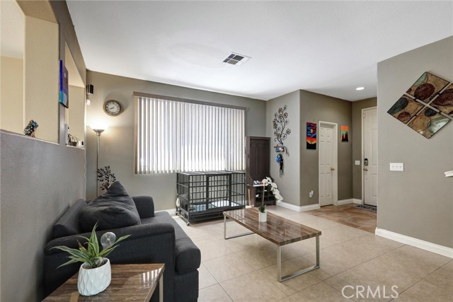 Detail Gallery Image 7 of 48 For 1253 Leopard Ln, Perris,  CA 92571 - 3 Beds | 2/1 Baths