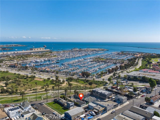 2019 S Crescent Avenue, San Pedro CA: https://media.crmls.org/medias/bc5d6921-6840-467a-a8b4-90df6577f40f.jpg