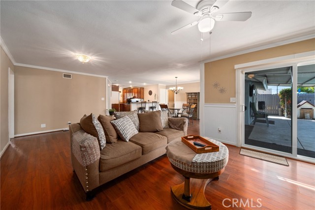 Detail Gallery Image 8 of 28 For 4088 Lively, Riverside,  CA 92505 - 4 Beds | 2 Baths