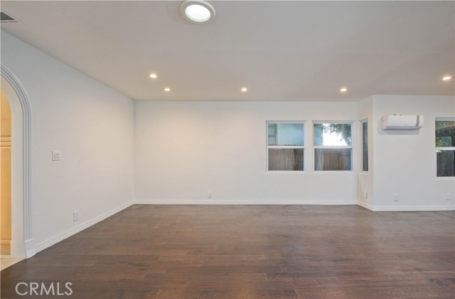 Detail Gallery Image 5 of 37 For 12413 Westminster Ave, Los Angeles,  CA 90066 - – Beds | – Baths