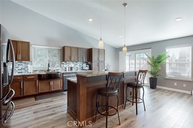 Detail Gallery Image 16 of 58 For 1805 Whispering Oaks Dr, Yuba City,  CA 95991 - 4 Beds | 2 Baths