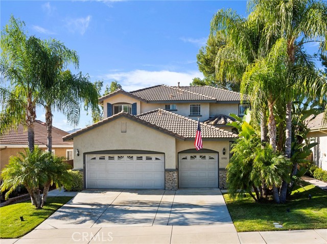 Detail Gallery Image 1 of 43 For 32921 Adelante St, Temecula,  CA 92592 - 5 Beds | 3 Baths