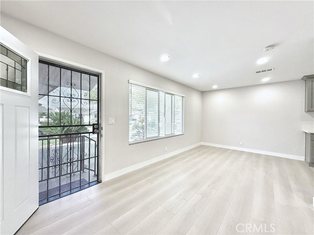 Detail Gallery Image 1 of 15 For 12262 160th St, Norwalk,  CA 90650 - 3 Beds | 2 Baths