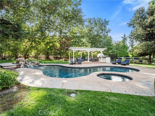 Detail Gallery Image 39 of 46 For 26675 Macmillan Ranch Rd, Canyon Country,  CA 91387 - 5 Beds | 4/1 Baths