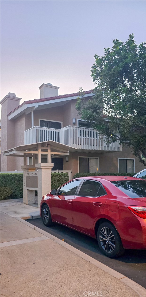 19195 Shoreline Lane, Huntington Beach CA: https://media.crmls.org/medias/bc6214de-e3ae-4a70-946b-9c85a773ce73.jpg