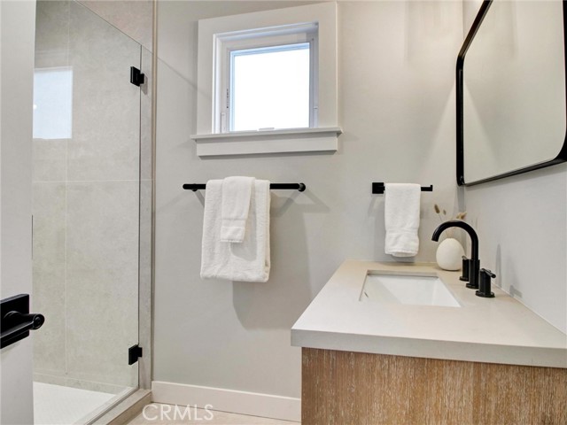 Detail Gallery Image 19 of 43 For 2171 Stearnlee, Long Beach,  CA 90815 - 4 Beds | 3 Baths