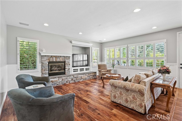 Detail Gallery Image 26 of 75 For 27371 Blueridge Dr, Valencia,  CA 91354 - 6 Beds | 4 Baths