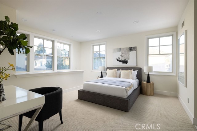 Detail Gallery Image 31 of 38 For 30 Long Bay, Newport Beach,  CA 92660 - 4 Beds | 3/1 Baths