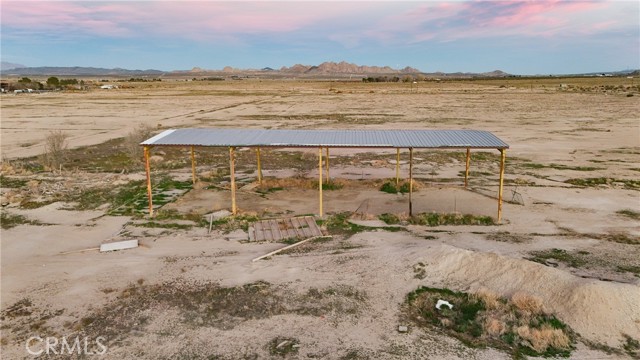 Detail Gallery Image 4 of 16 For 793 Locust Ave, Lucerne Valley,  CA 92356 - – Beds | – Baths