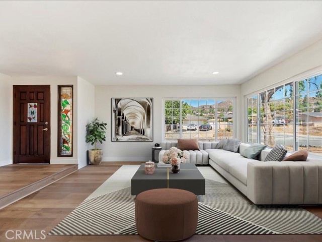 5430 Avenue Juan Bautista, Jurupa Valley CA: https://media.crmls.org/medias/bc641370-aba4-47c1-b6c6-18d11f94d73a.jpg