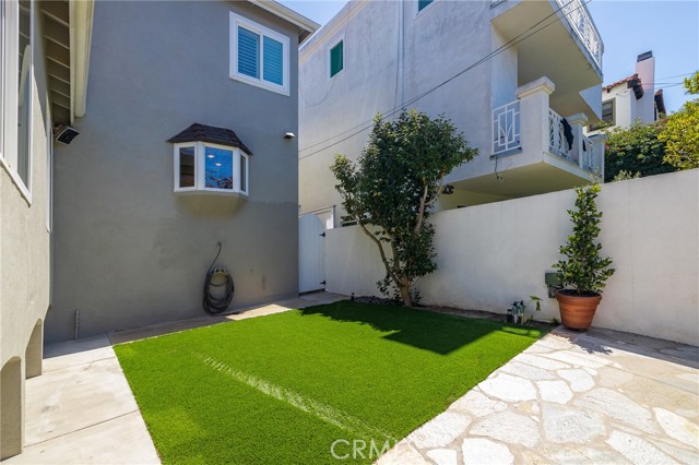 2317 Pine Avenue, Manhattan Beach, California 90266, 4 Bedrooms Bedrooms, ,3 BathroomsBathrooms,Residential,Sold,Pine,SB22177739