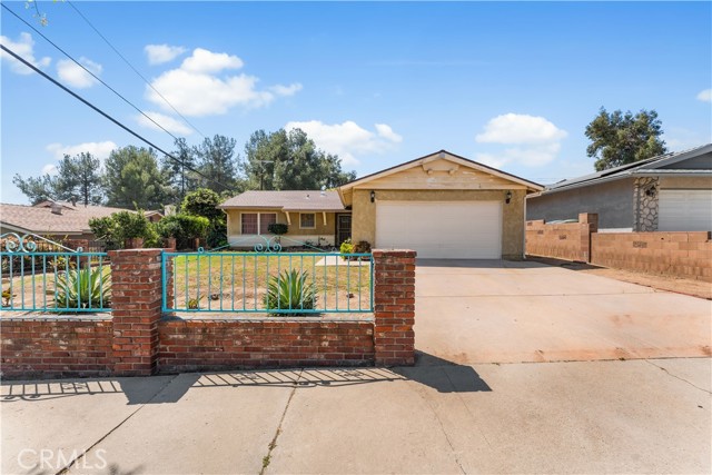 Detail Gallery Image 4 of 41 For 13525 Simshaw, Sylmar,  CA 91342 - 3 Beds | 2 Baths