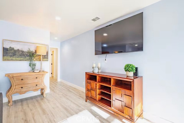 Detail Gallery Image 2 of 50 For 40202 Hillsborough Loop, Oakhurst,  CA 93644 - 3 Beds | 2 Baths