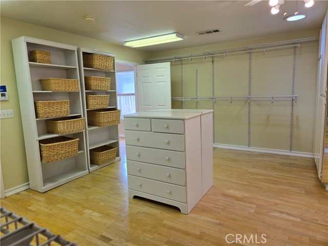 Detail Gallery Image 24 of 57 For 2066 Carlton Pl, Riverside,  CA 92507 - 4 Beds | 2/1 Baths