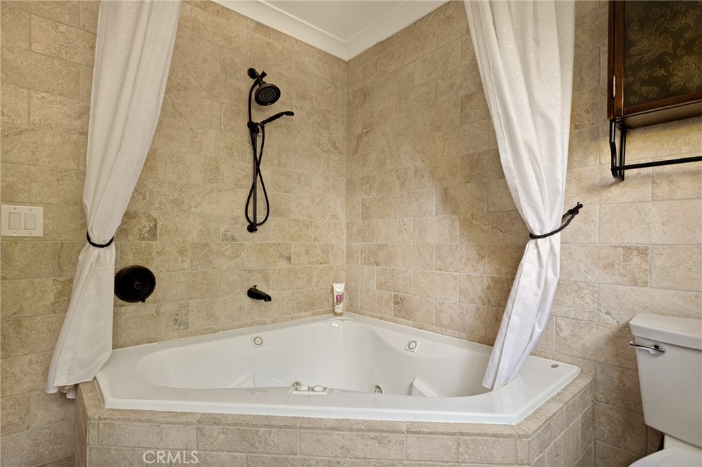 MLS #IG25269895 image #23