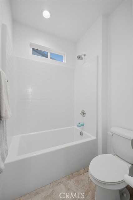 Image 14 of 75 For 32736 Brunello Way