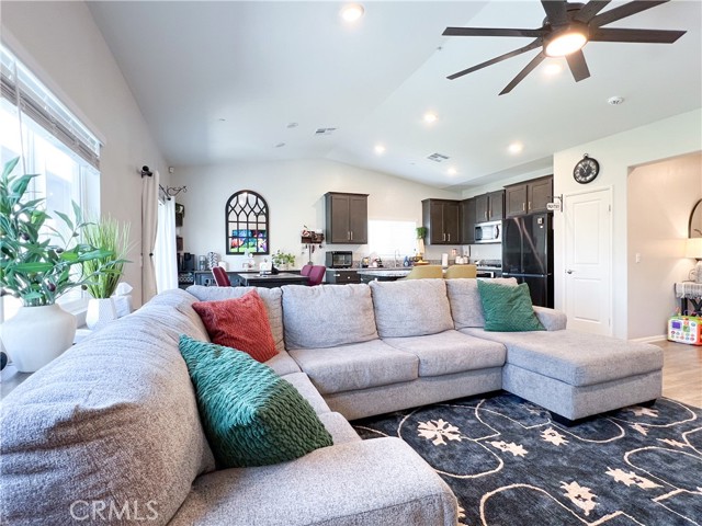 Detail Gallery Image 22 of 42 For 13122 Sierra Padre Way, Victorville,  CA 92394 - 3 Beds | 2 Baths